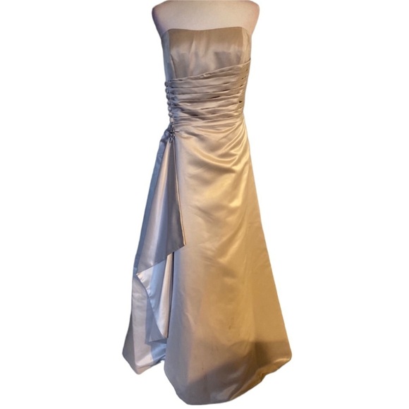 Jovani Dresses & Skirts - Jovani Gown Champagne